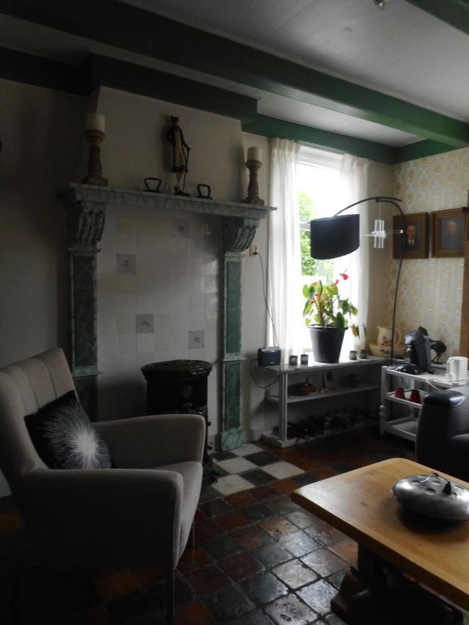 B&B In Karakteristieke Woning, Lytse Loane 5 Ee Exterior foto